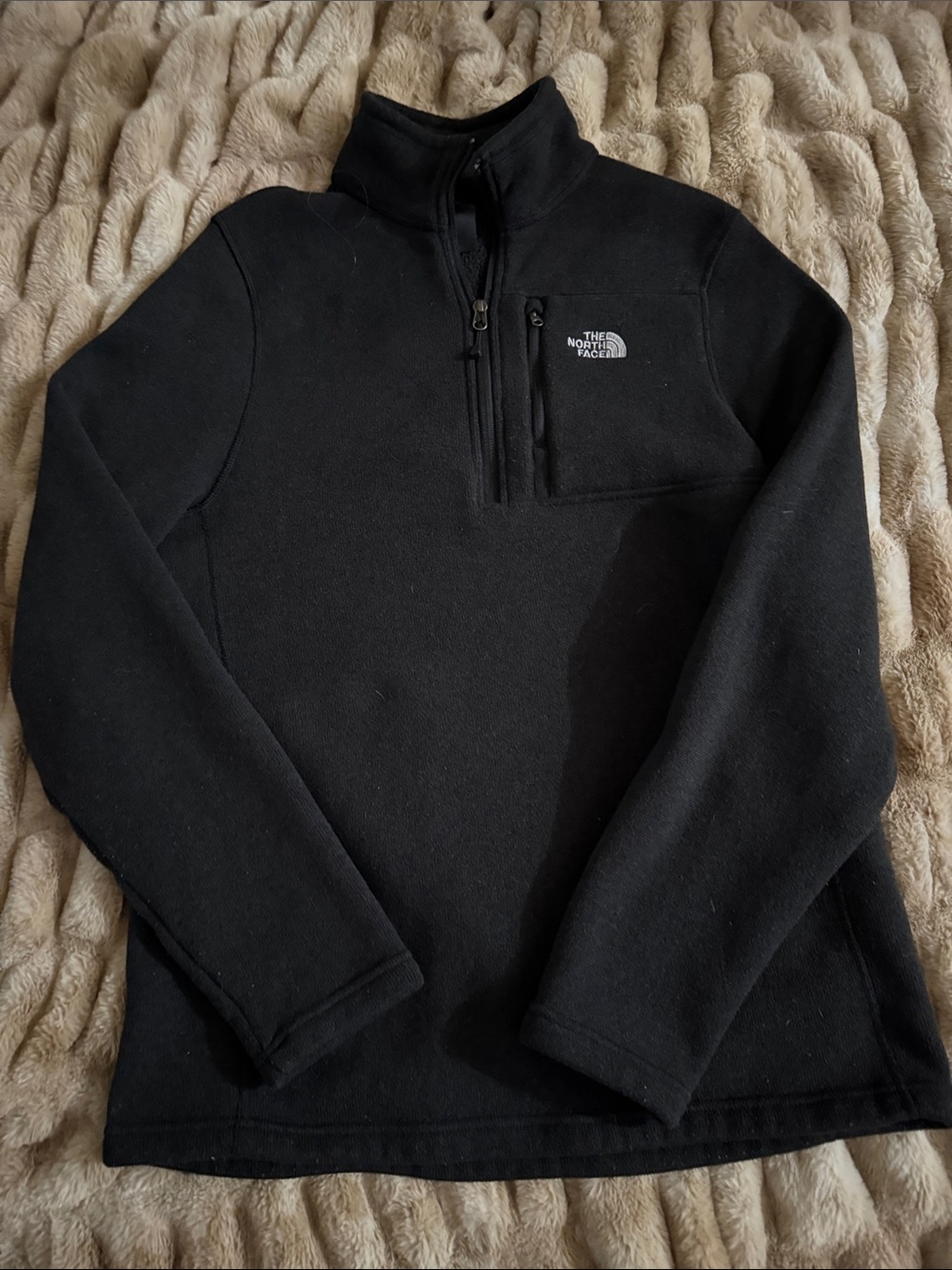 The North Face Men’s Black Half-Zip Fleece Pullover